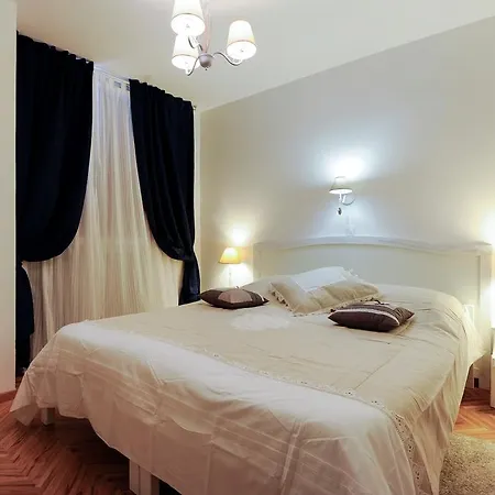 Tinel Old Center 4* Ζαντάρ
