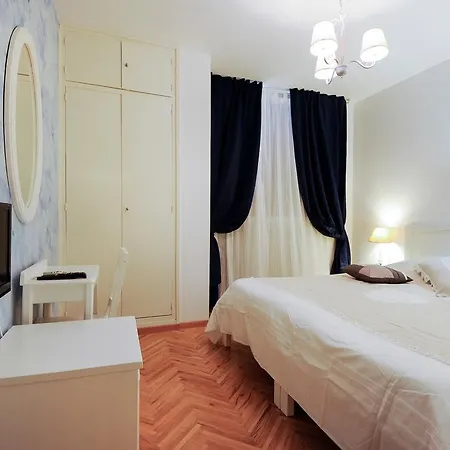 Tinel Old Center 4* Задар