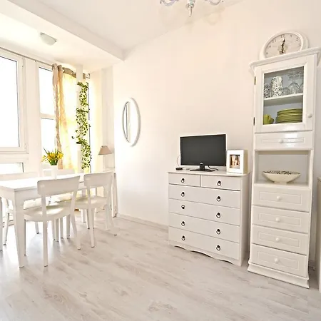 Tinel Old Center Affittacamere Zara