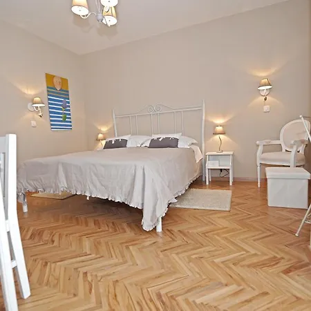 Гостевой дом Tinel Old Center 4*