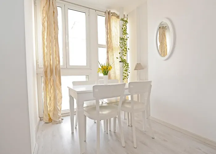 Tinel Old City Center 4*